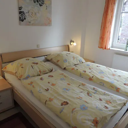 Haus-suedblick-wohnung-4 *